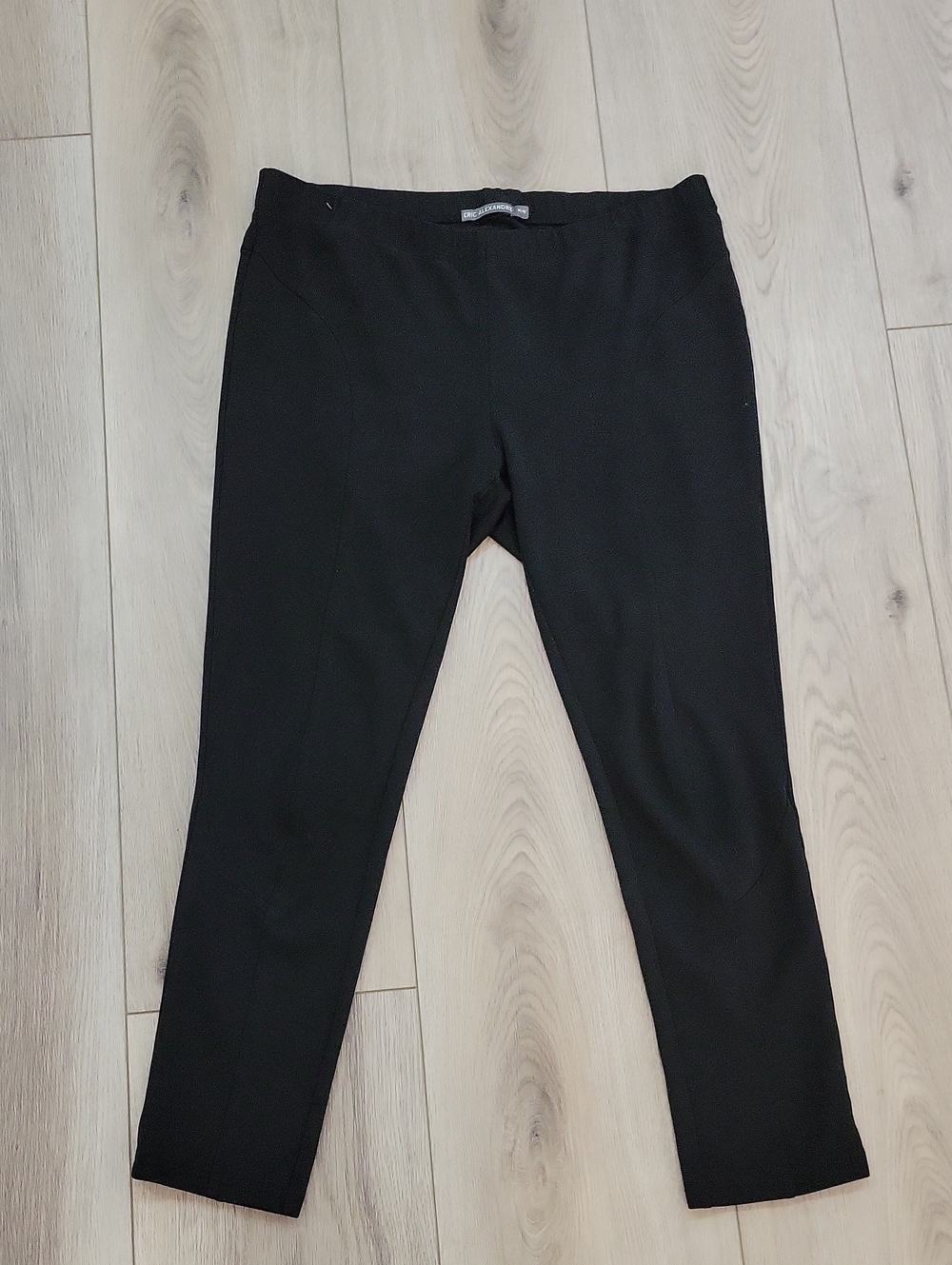 Women’s Black Pull-On Leggings Pants